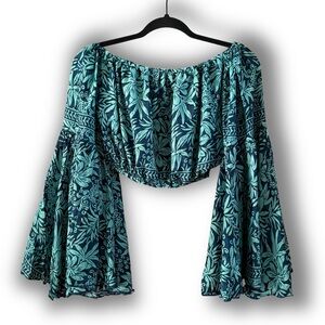 Karma Highway Bell Sleeve Off the Shoulder Crop Top Floral NWT One Size Boho